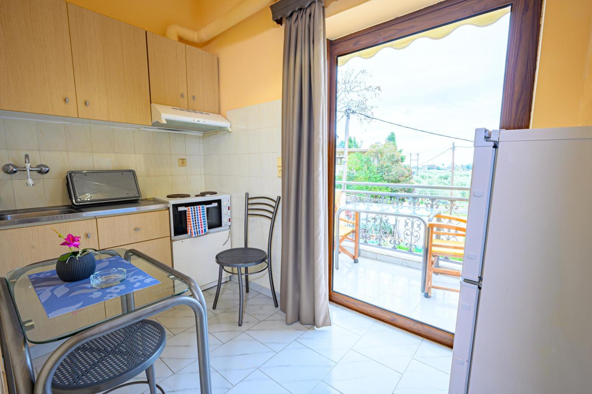 Iliahtida Apartments Roviés Eksteriør bilde