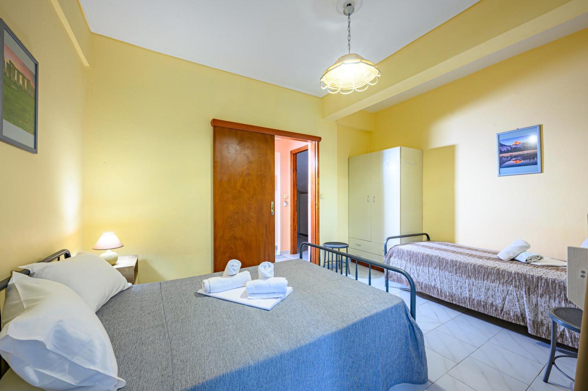 Iliahtida Apartments Roviés Eksteriør bilde