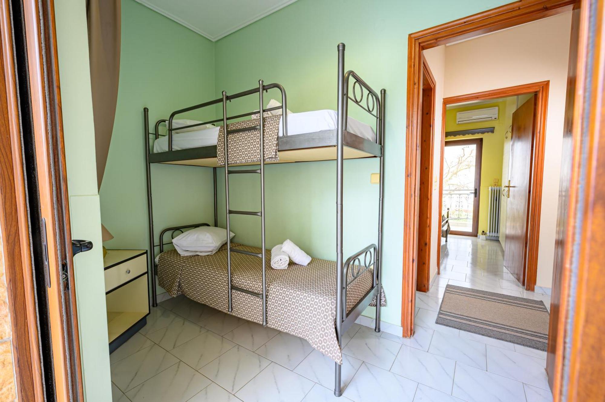 Iliahtida Apartments Roviés Eksteriør bilde