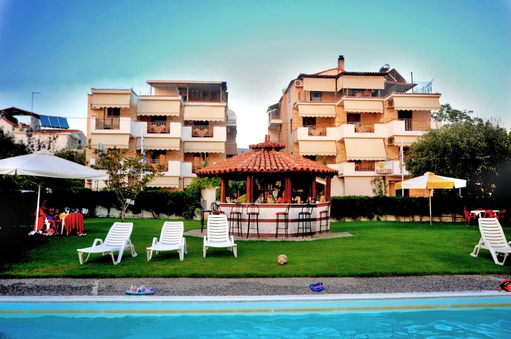 Iliahtida Apartments Roviés Eksteriør bilde